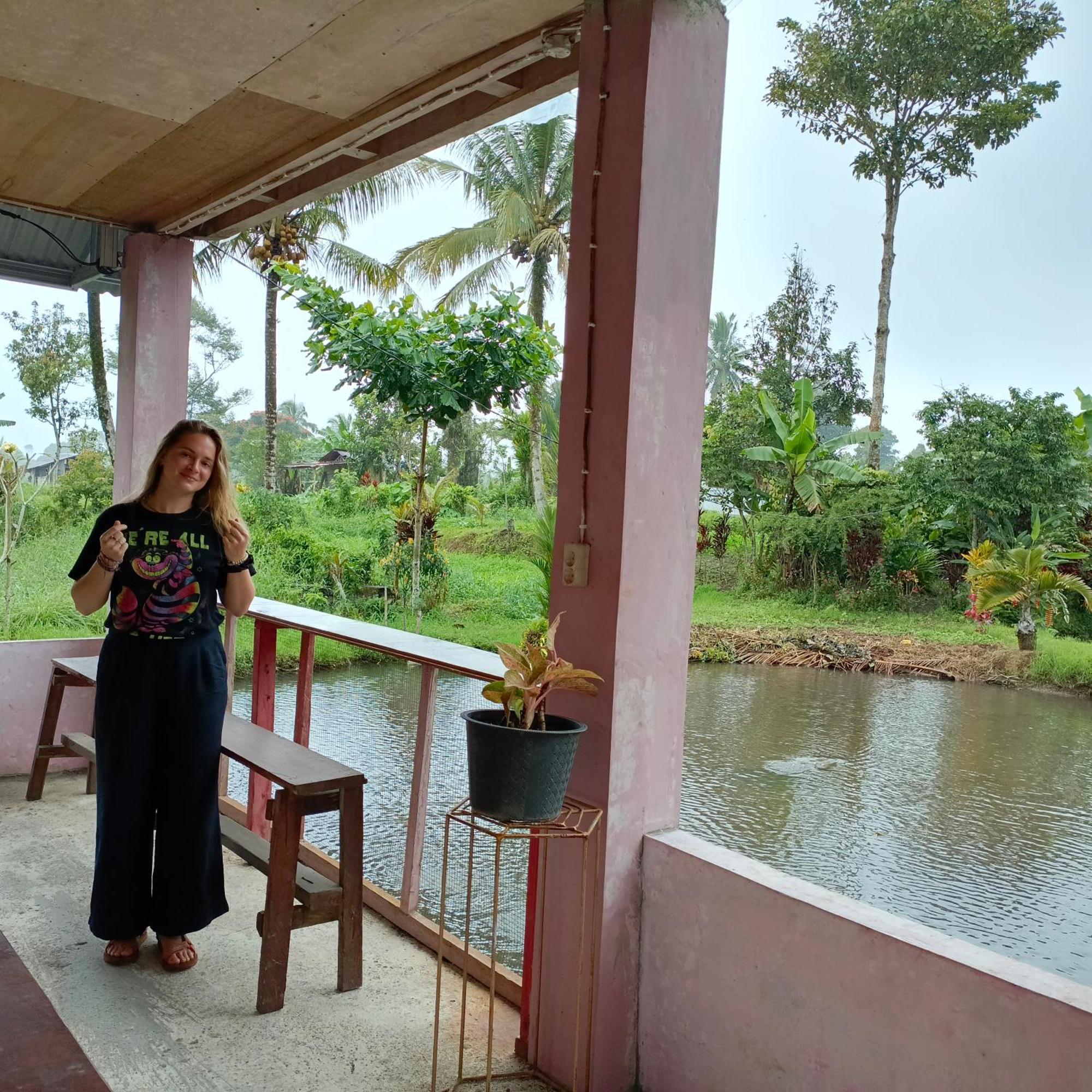 Talaga Tomohon Home Stay And Fishing Pond Екстериор снимка