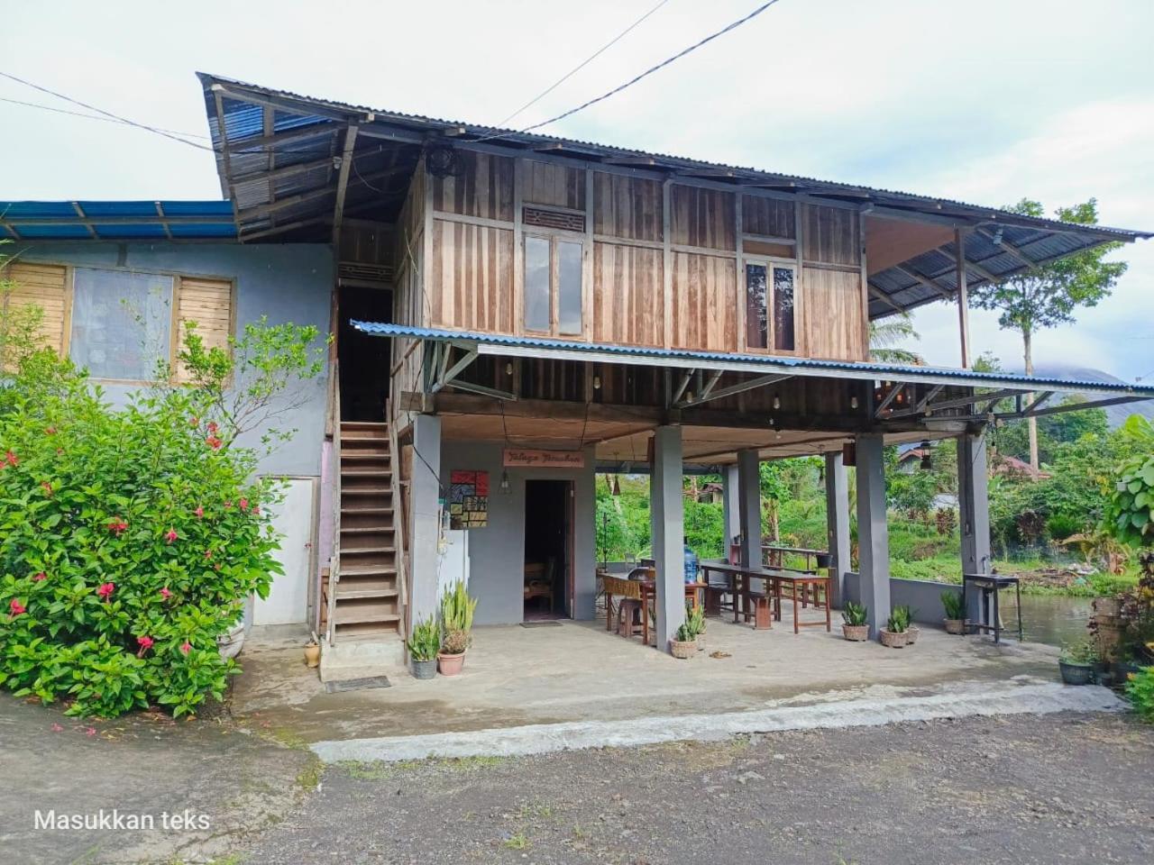 Talaga Tomohon Home Stay And Fishing Pond Екстериор снимка