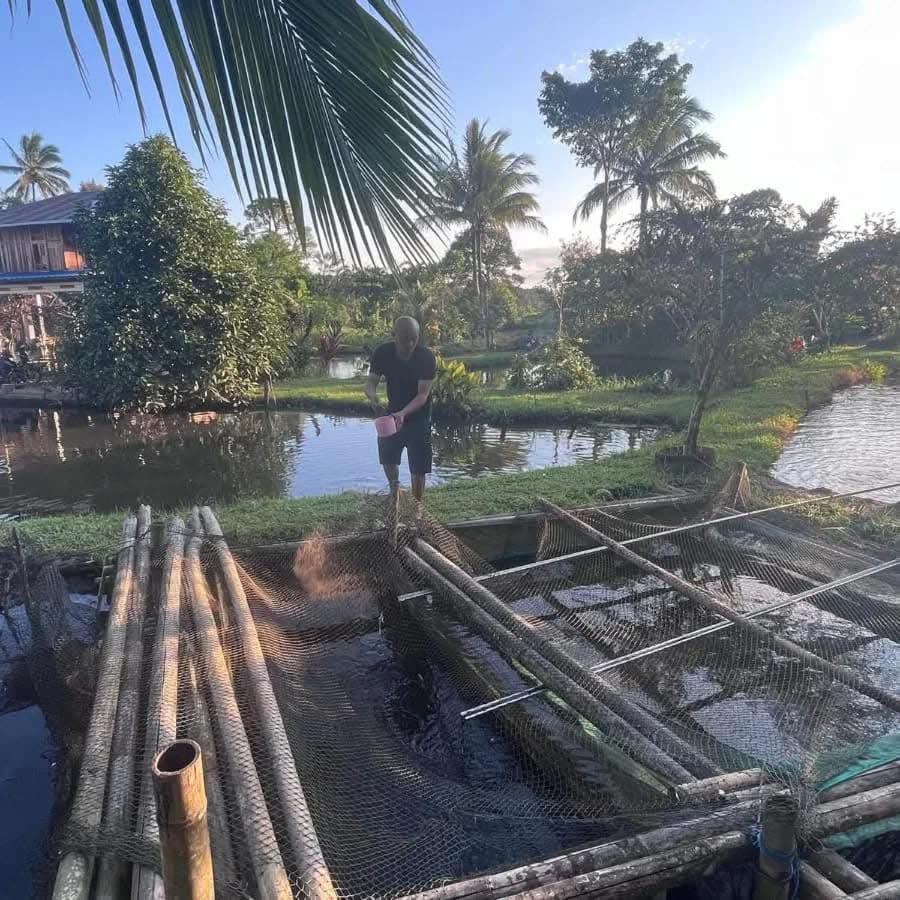 Talaga Tomohon Home Stay And Fishing Pond Екстериор снимка